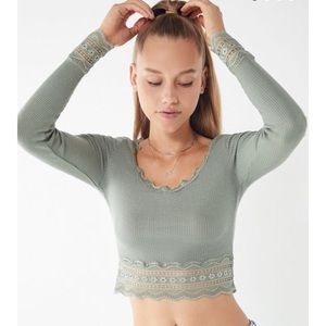 Embroidered scoop neck crop top